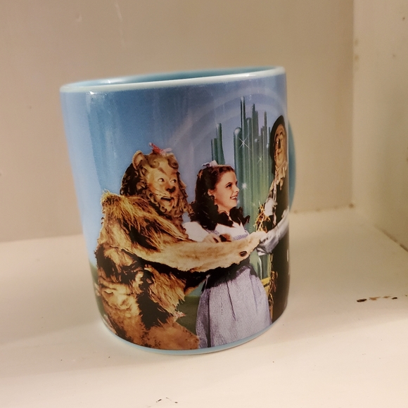 Wizard of Oz mug coffe cup lion Dorothy tin man scarecrow blue - Picture 3 of 8